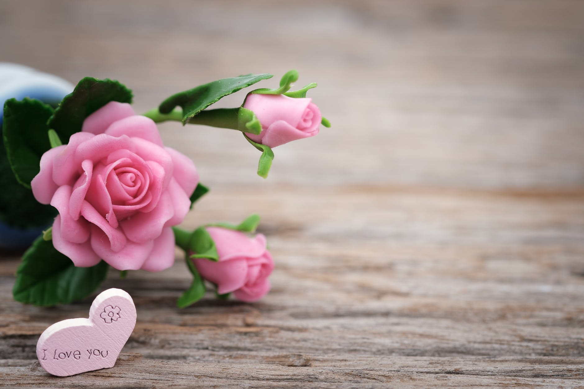 Novena delle rose a santa Teresa del Bambin Gesù: la preghiera e la